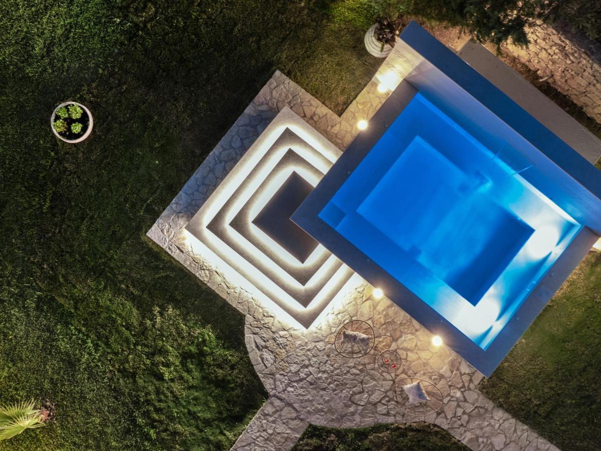 Amalthia Villa Mouzákion Exterior photo