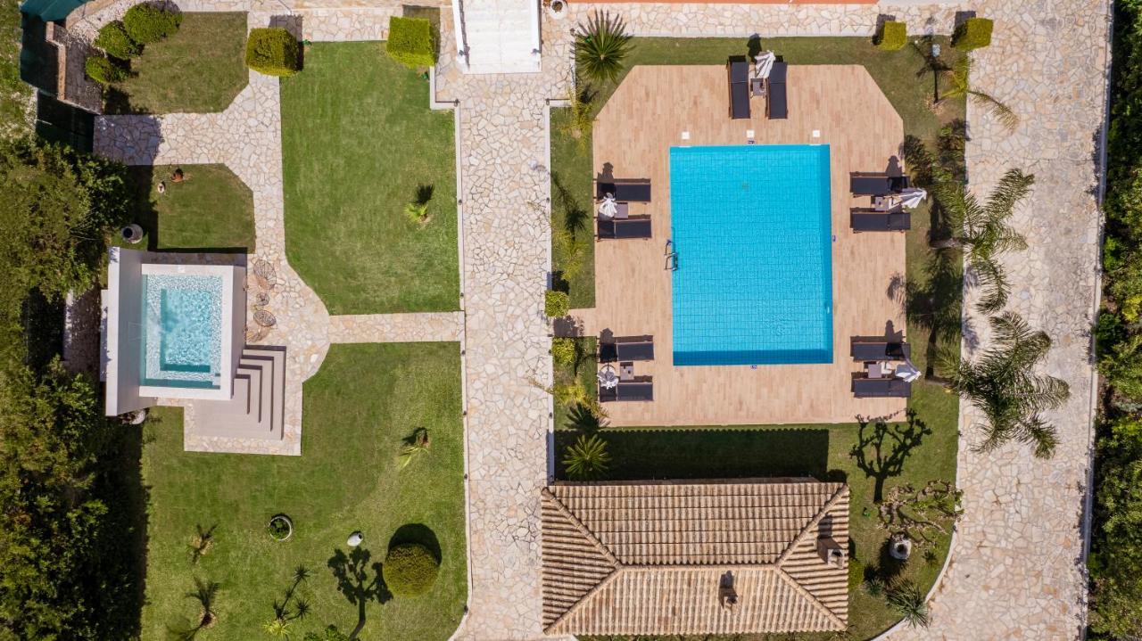 Amalthia Villa Mouzákion Exterior photo