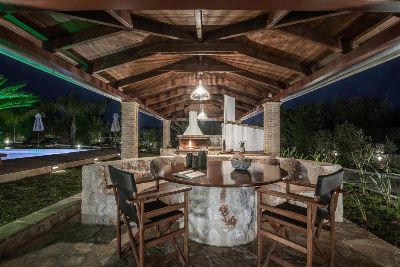 Amalthia Villa Mouzákion Exterior photo