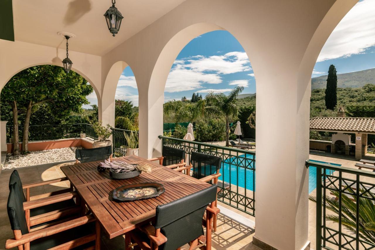 Amalthia Villa Mouzákion Exterior photo